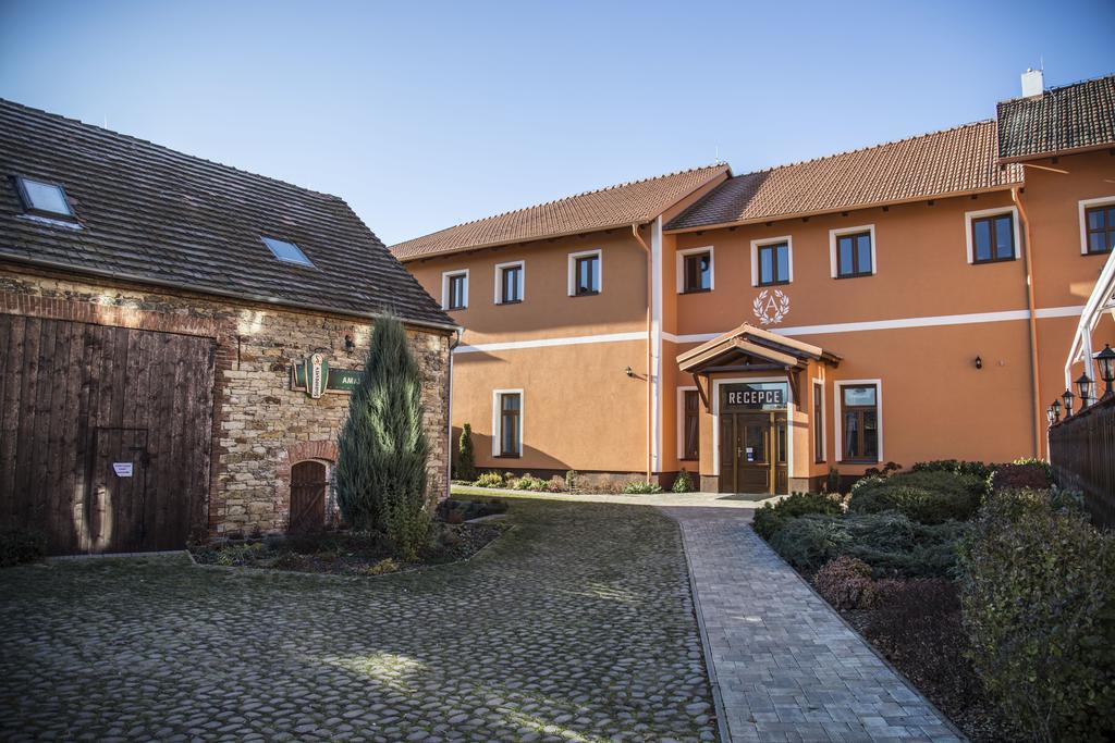Amalka U Ripu Hotel Straskov Luaran gambar